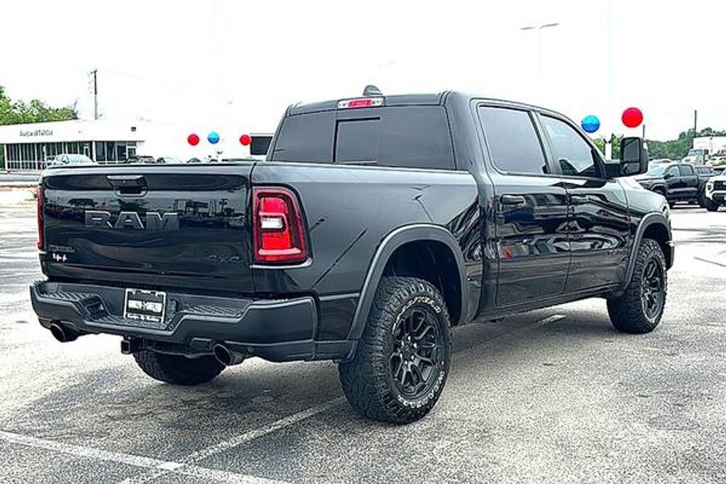 2025 RAM 1500 - photo 8
