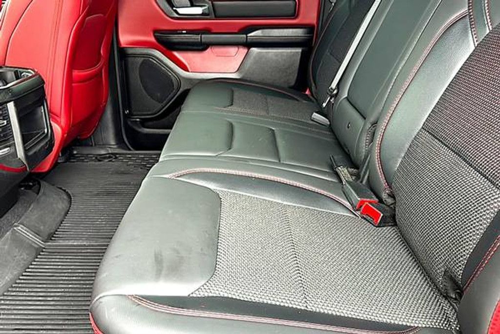 2025 RAM 1500 - photo 18