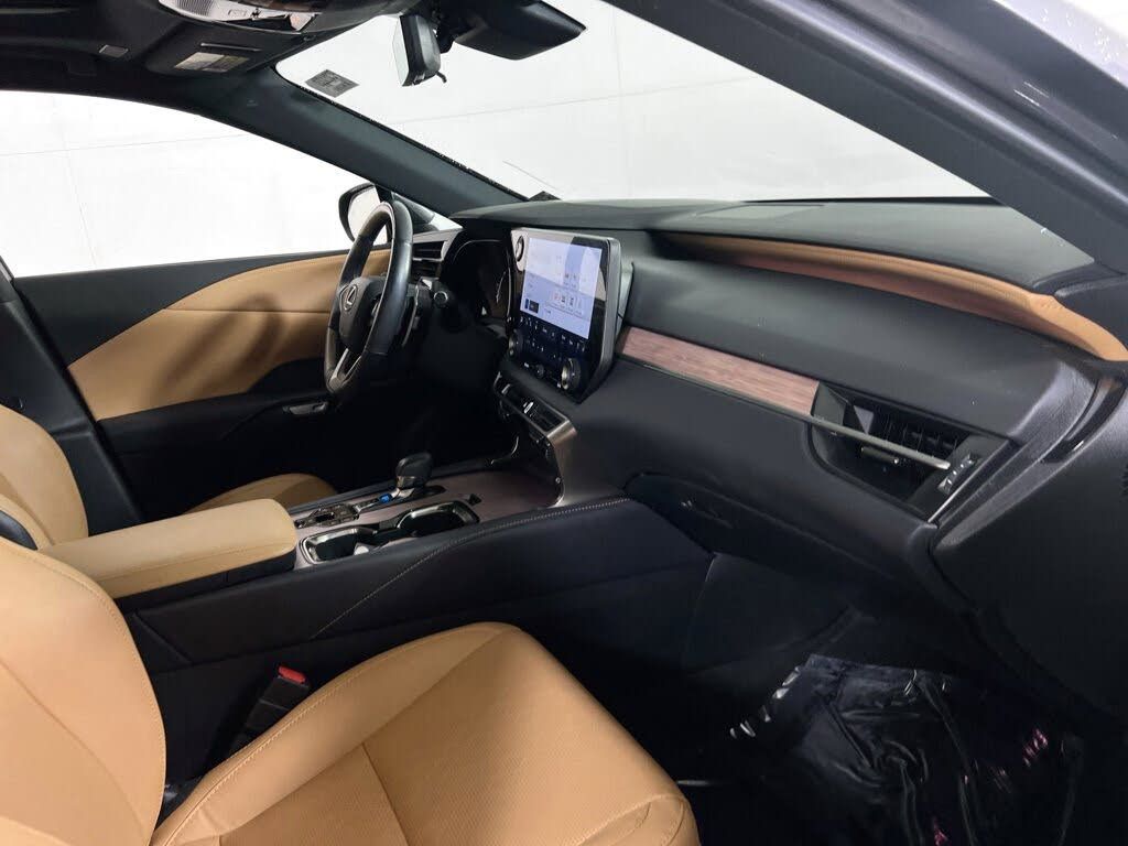 2023 LEXUS RX - photo 29