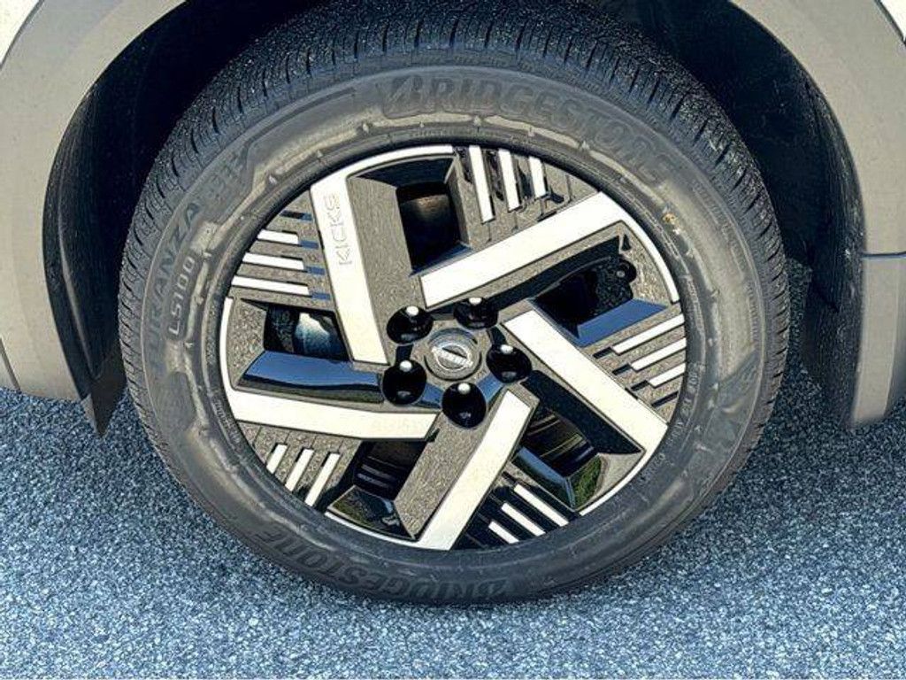 2026 NISSAN Kicks MPV - photo 4