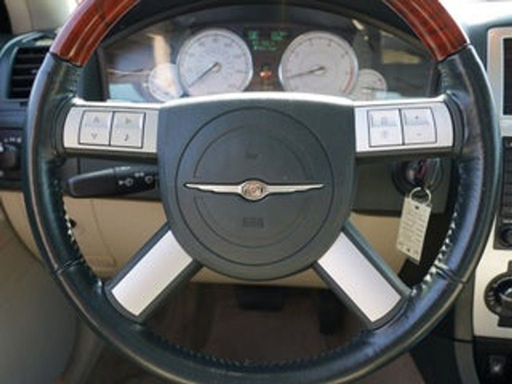 2006 CHRYSLER 300C - photo 23