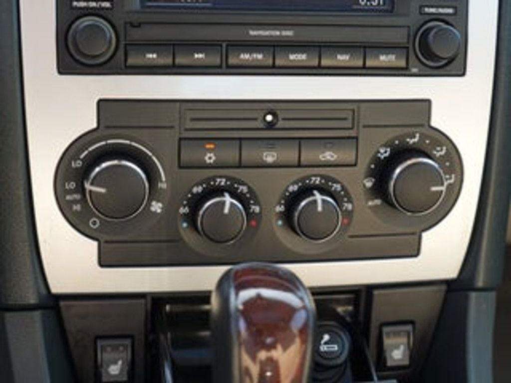 2006 CHRYSLER 300C - photo 24
