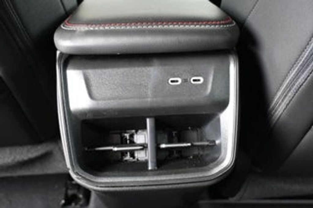 2026 DODGE Charger - photo 19