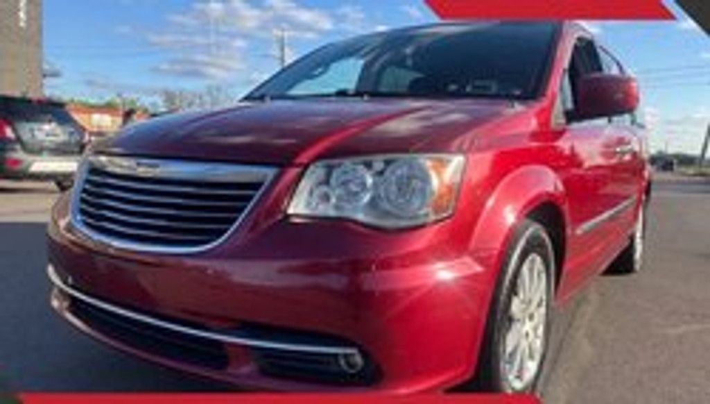 2014 Chrysler Town AND Country Touring