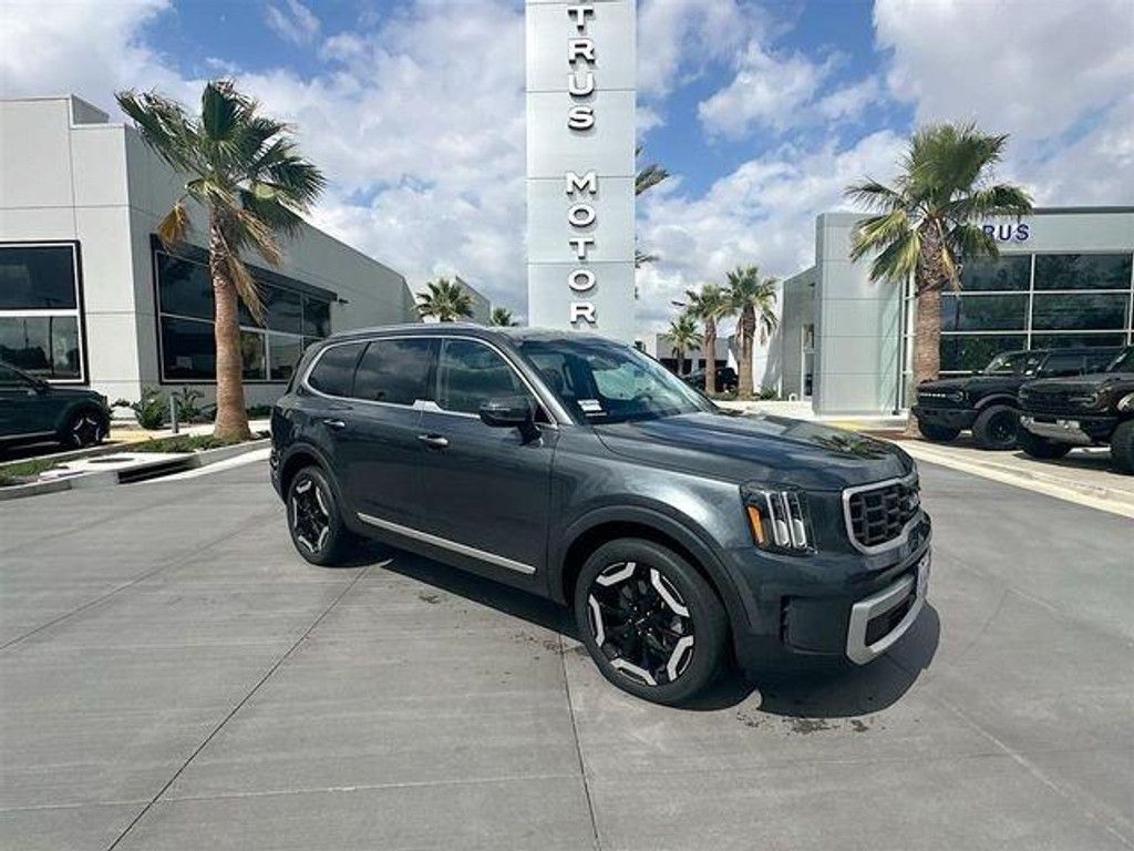 2023 Kia Telluride S