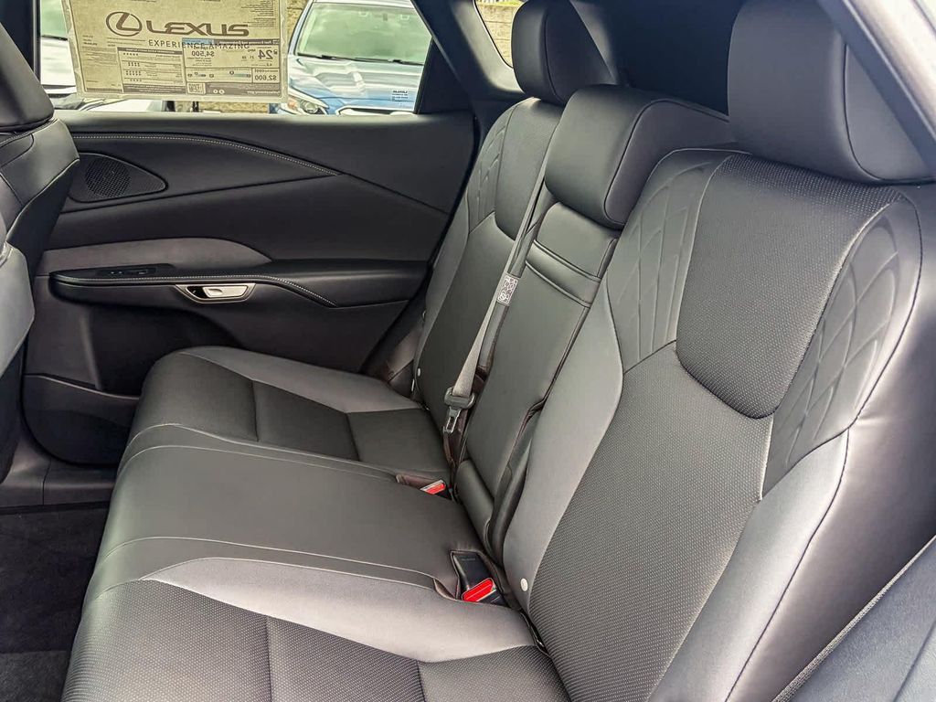 2026 LEXUS RX - photo 20
