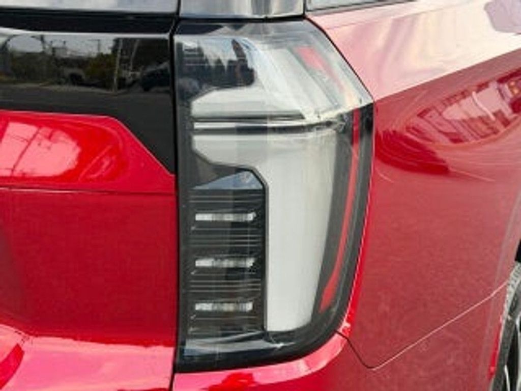 2026 CHEVROLET Suburban - photo 23