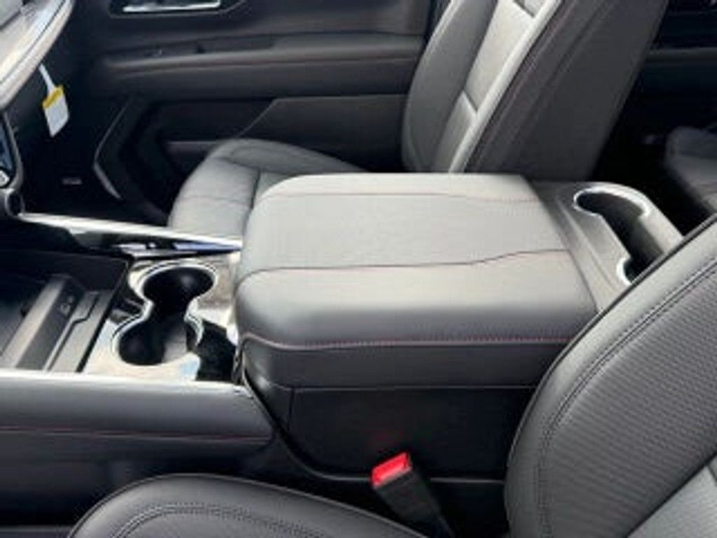 2026 CHEVROLET Suburban - photo 37