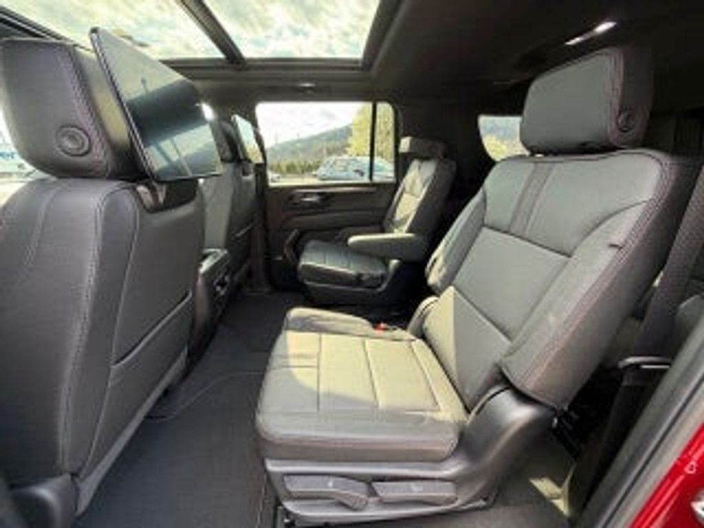 2026 CHEVROLET Suburban - photo 38
