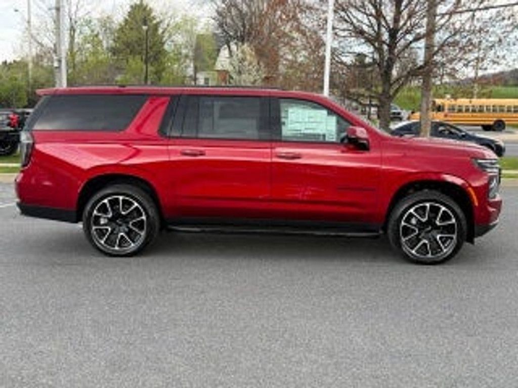 2026 CHEVROLET Suburban - photo 16