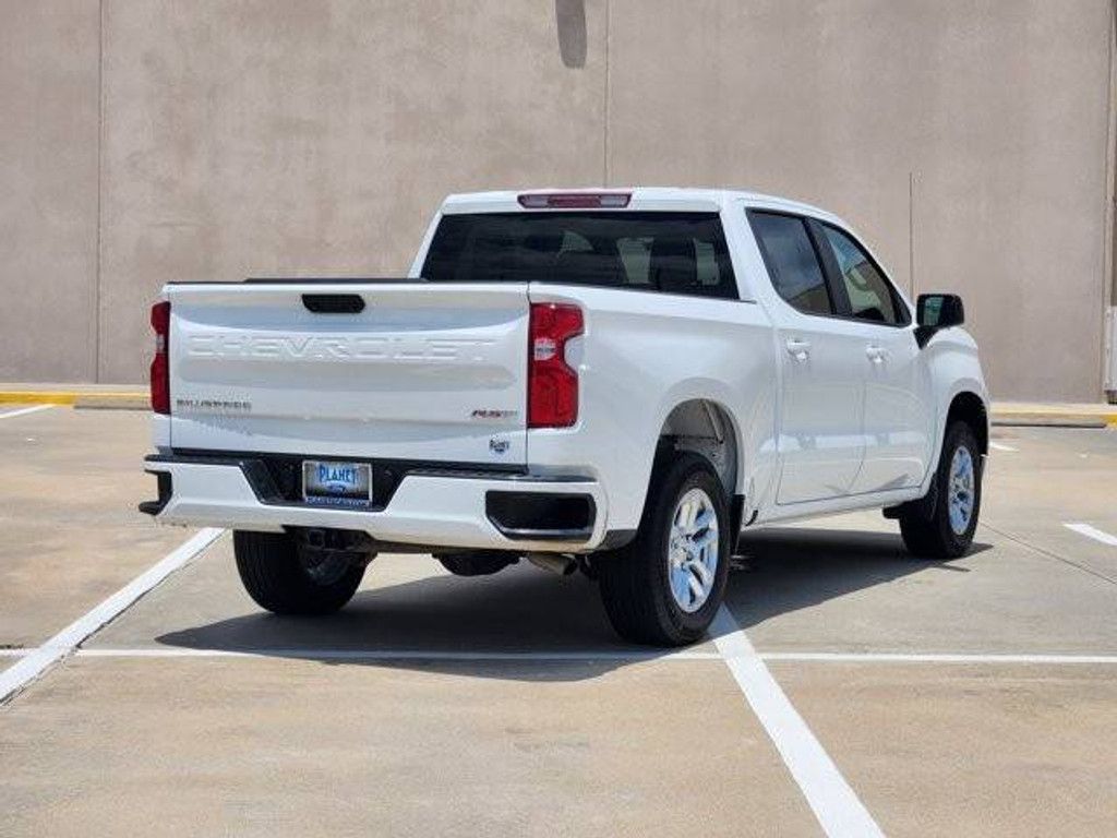 2026 CHEVROLET Silverado - photo 5