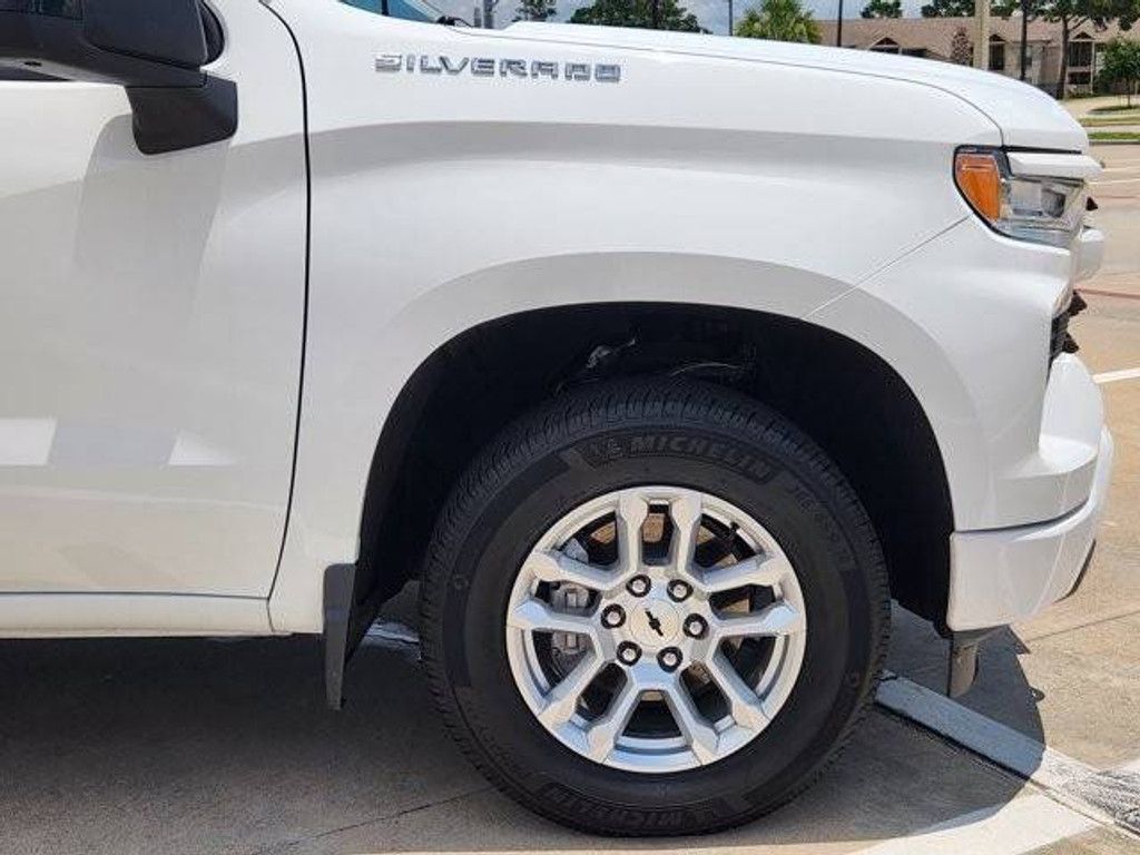 2026 CHEVROLET Silverado - photo 8