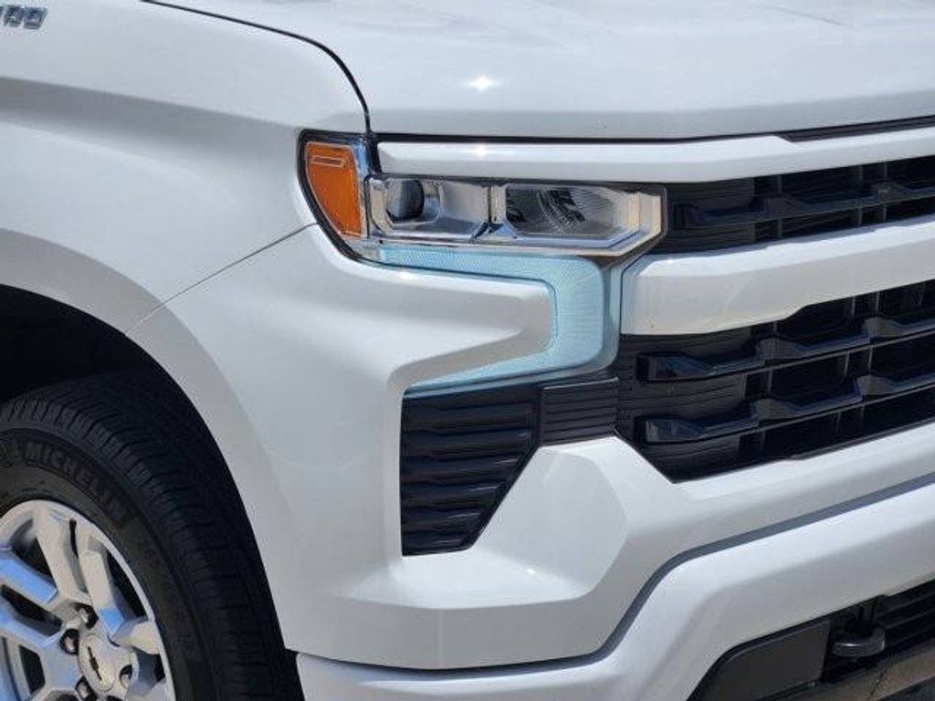 2026 CHEVROLET Silverado - photo 9