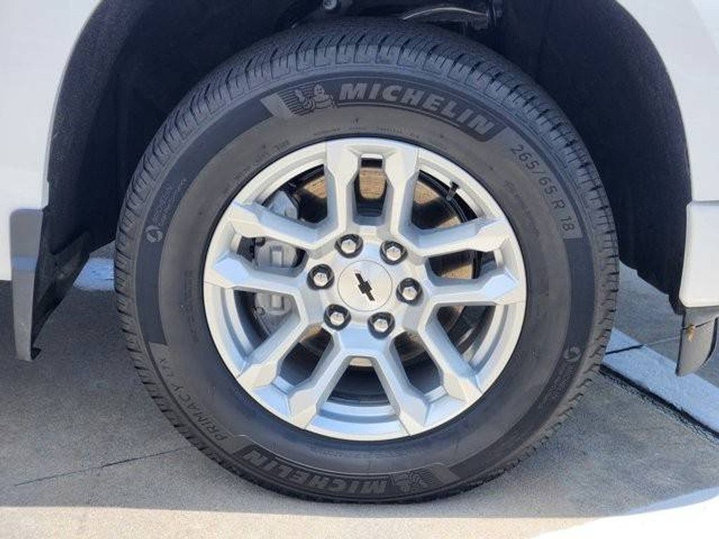 2026 CHEVROLET Silverado - photo 10