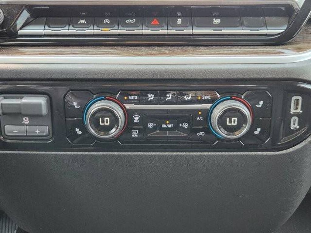 2026 CHEVROLET Silverado - photo 17