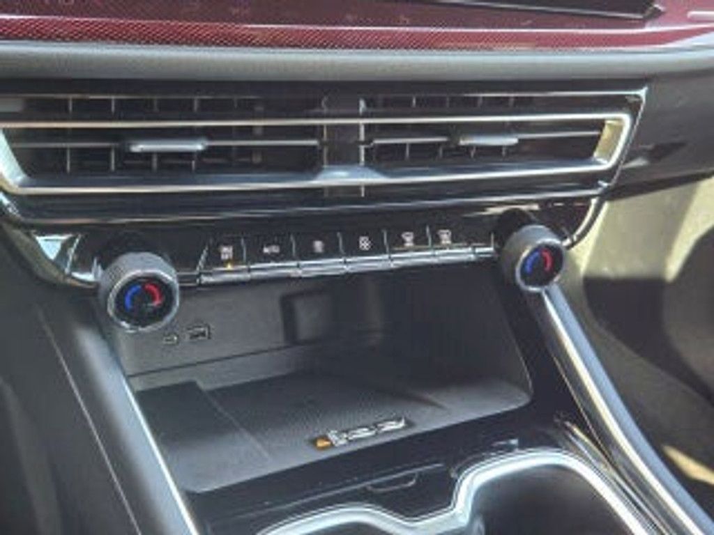 2026 CHEVROLET Traverse - photo 18