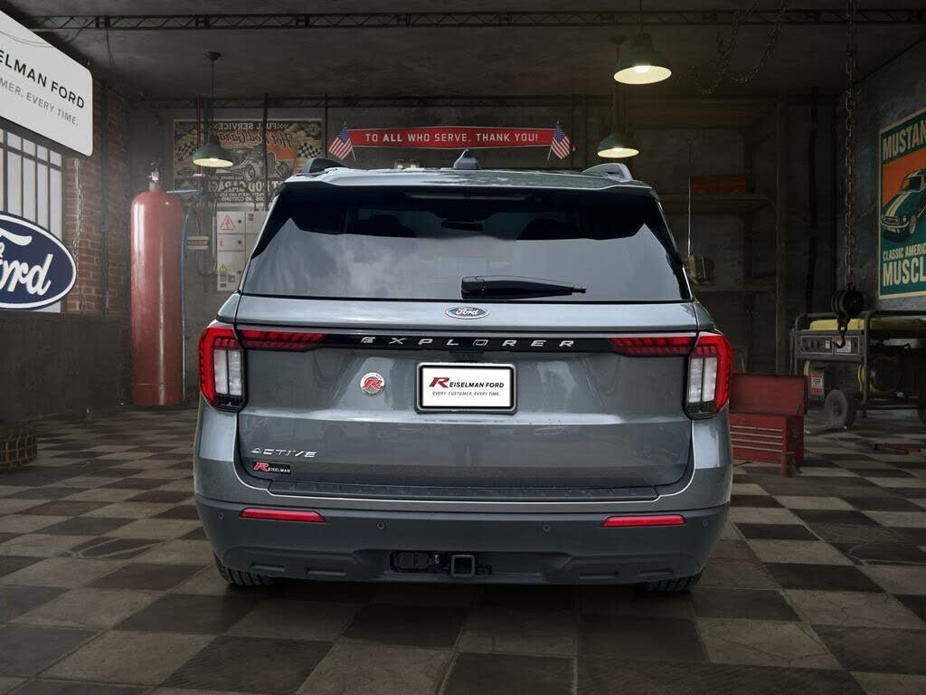 2026 FORD Explorer - photo 5