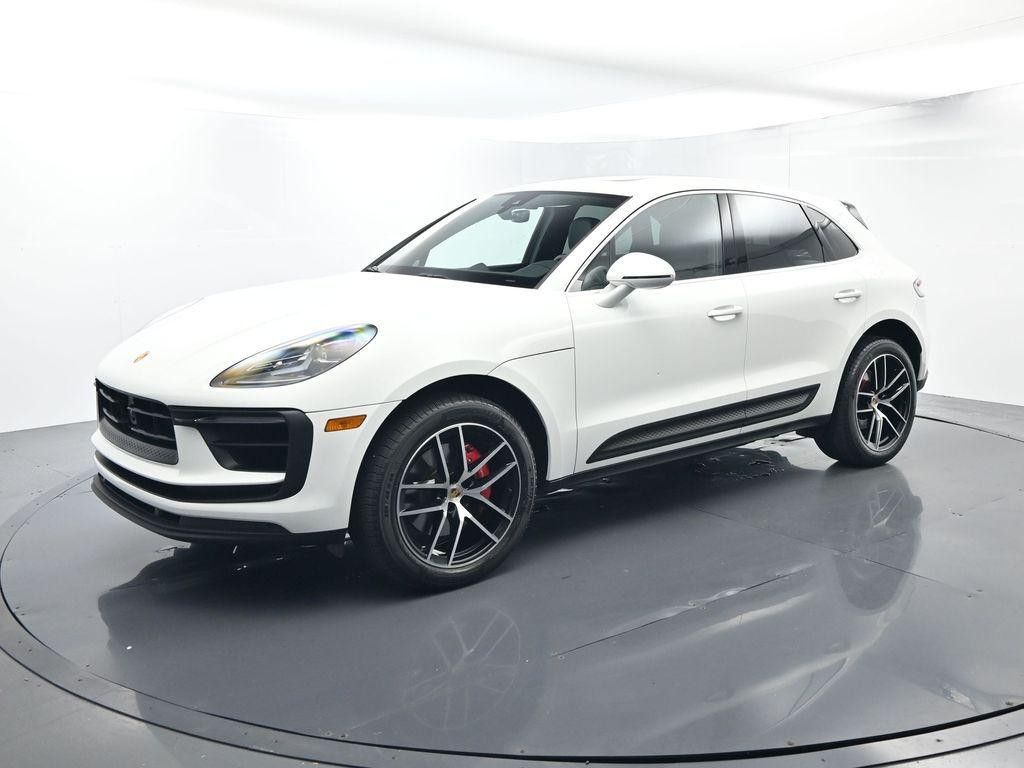 2023 PORSCHE Macan - main photo