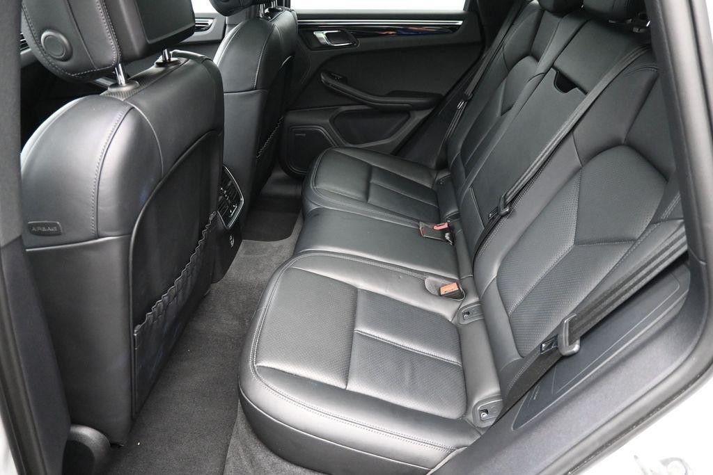 2023 PORSCHE Macan - photo 6