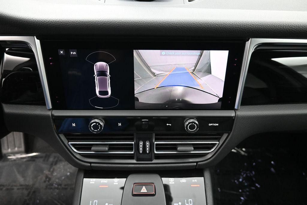 2023 PORSCHE Macan - photo 18