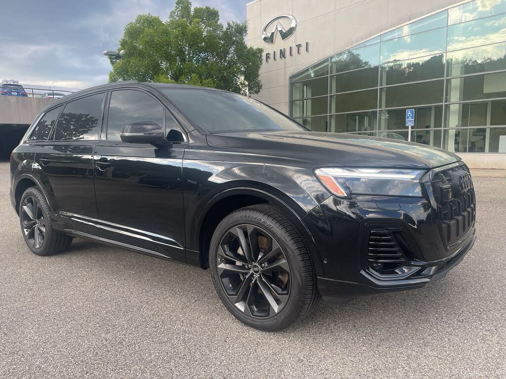 2025 Audi Q7 Quattro Premium Plus