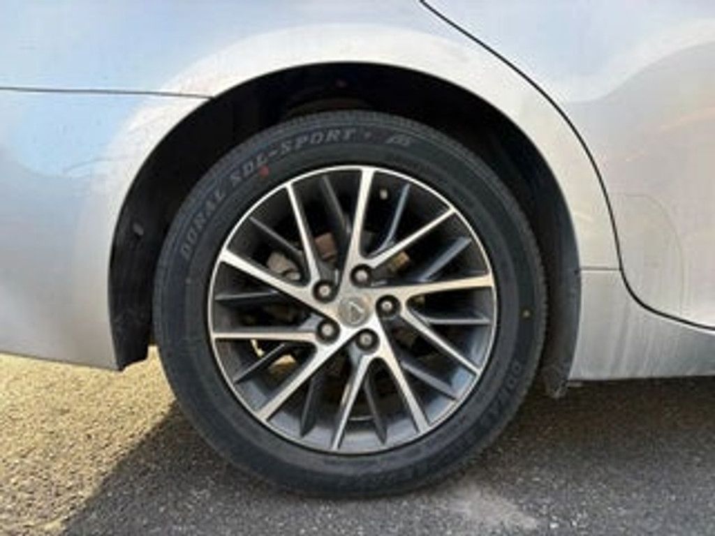 2015 LEXUS ES - photo 24
