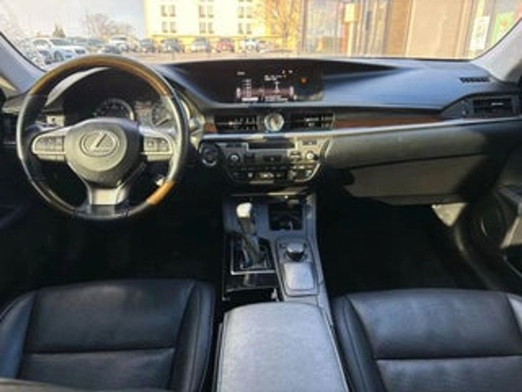 2015 LEXUS ES - photo 11