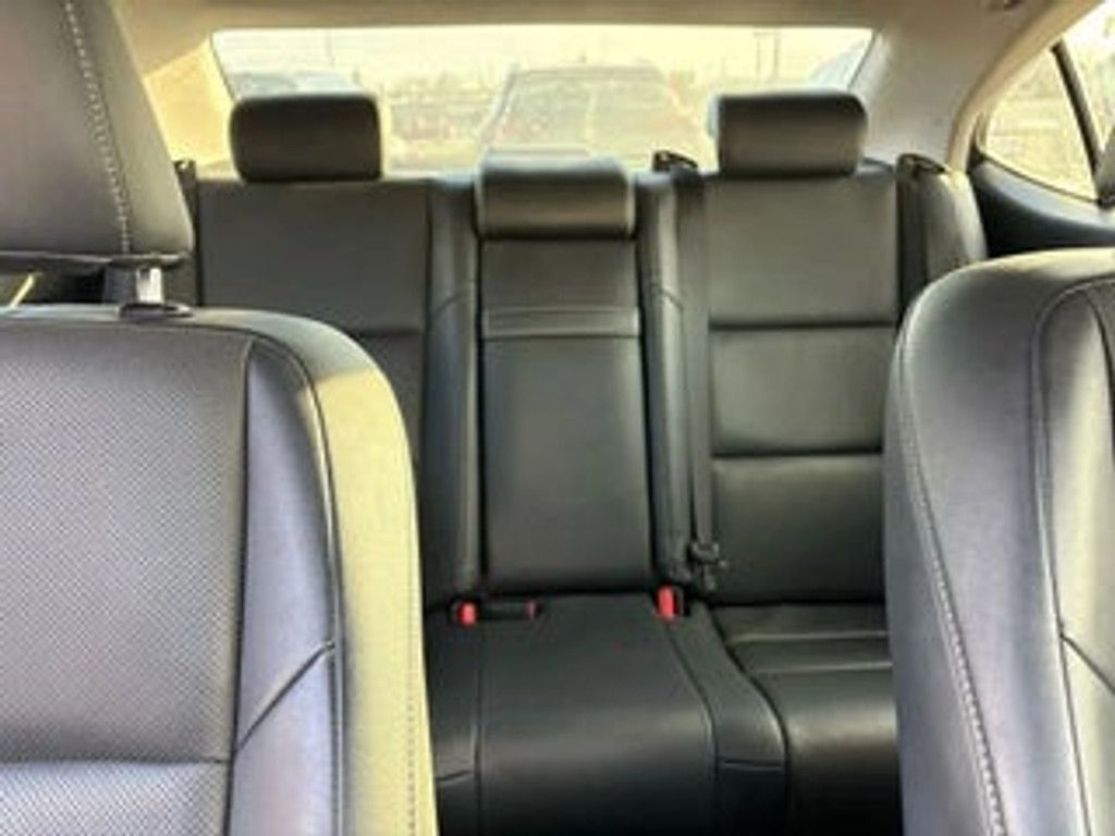 2015 LEXUS ES - photo 17