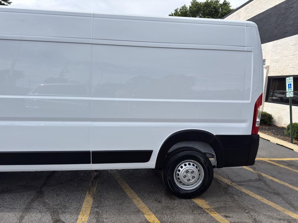2026 RAM ProMaster 2500 - photo 3