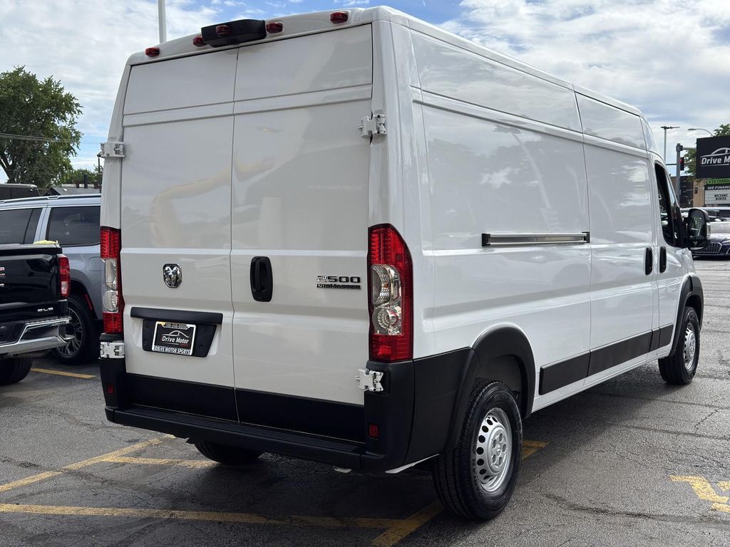 2026 RAM ProMaster 2500 - photo 11