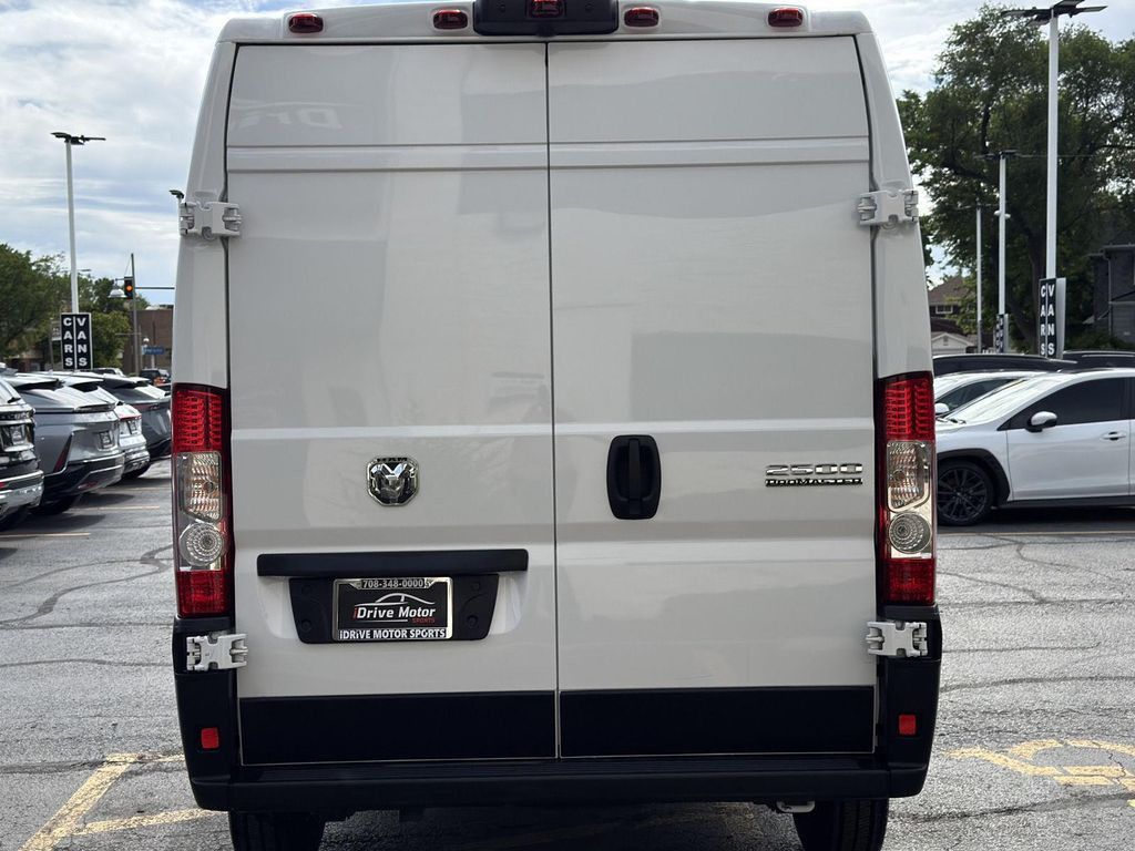 2026 RAM ProMaster 2500 - photo 9
