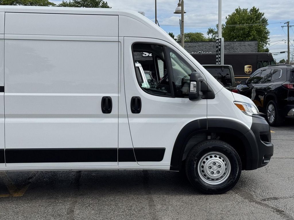 2026 RAM ProMaster 2500 - photo 15