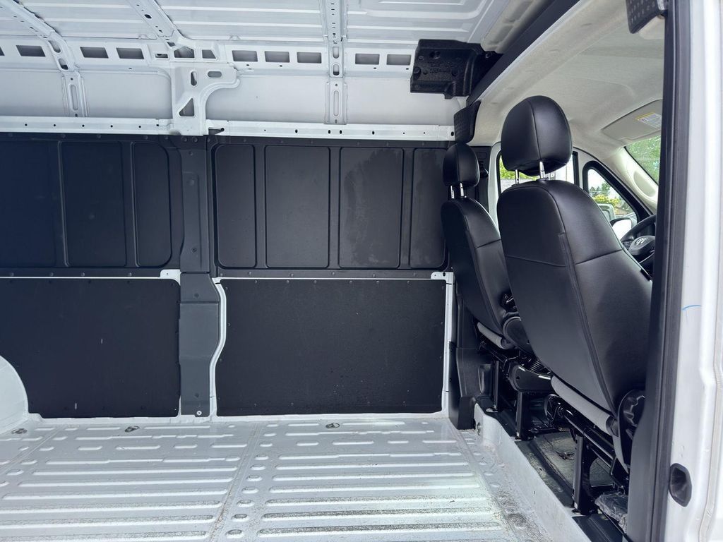 2026 RAM ProMaster 2500 - photo 16