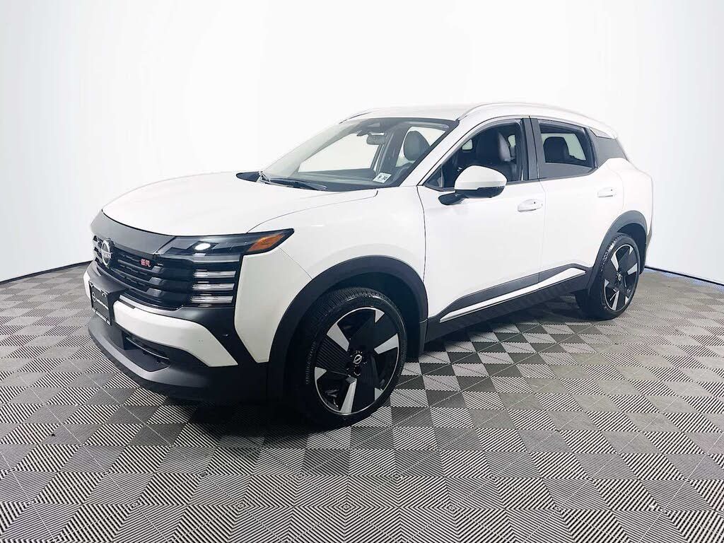 2025 Nissan Kicks MPV SR