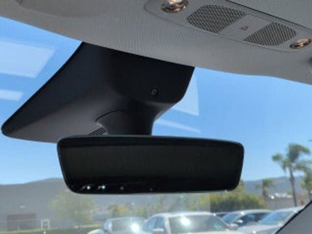 2022 TESLA Model Y - photo 27