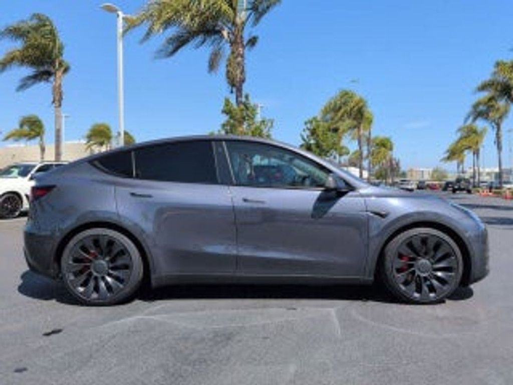 2022 TESLA Model Y - photo 11