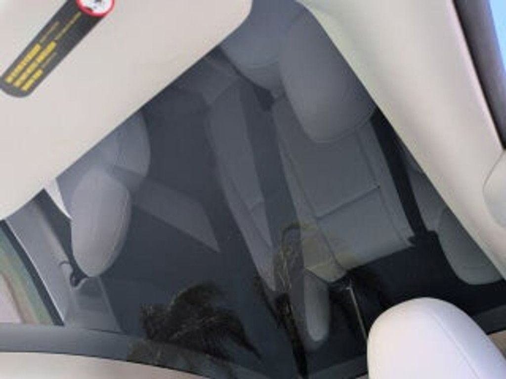 2022 TESLA Model Y - photo 28