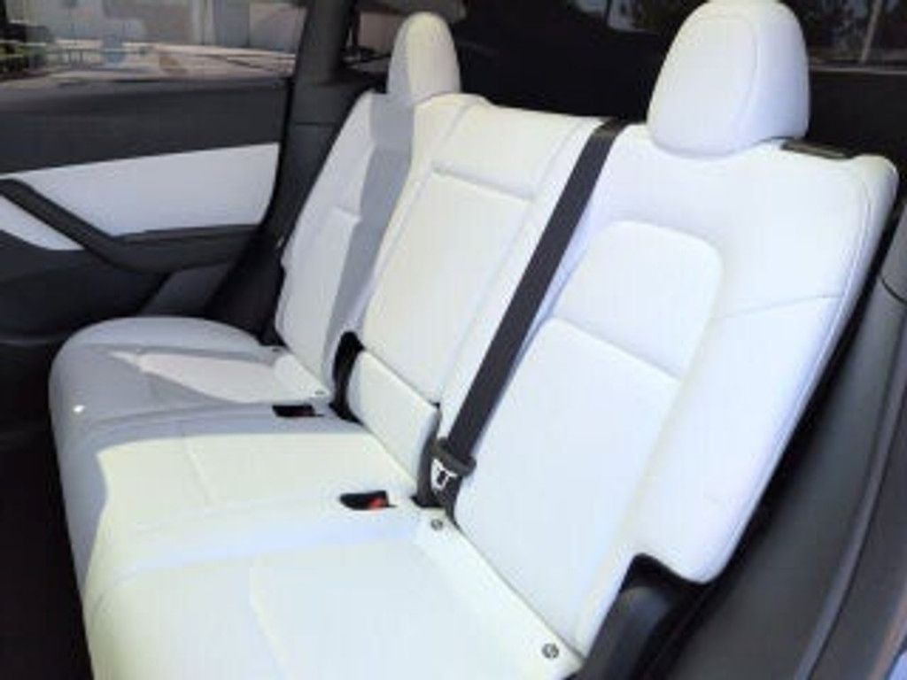 2022 TESLA Model Y - photo 31