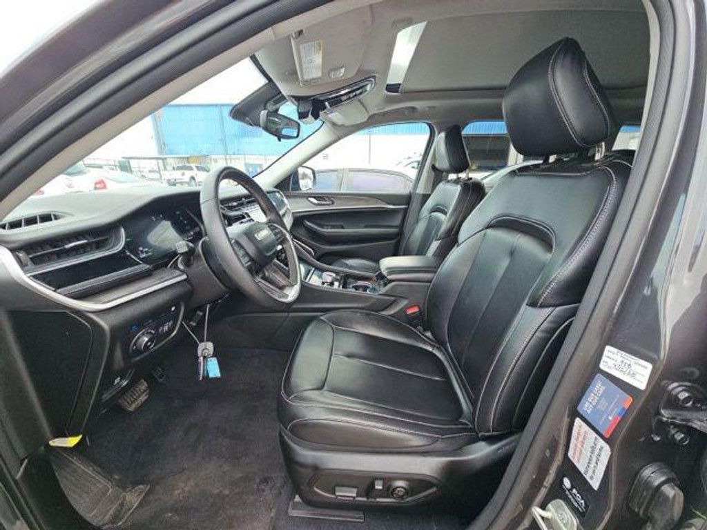 2023 JEEP Grand Cherokee - photo 9