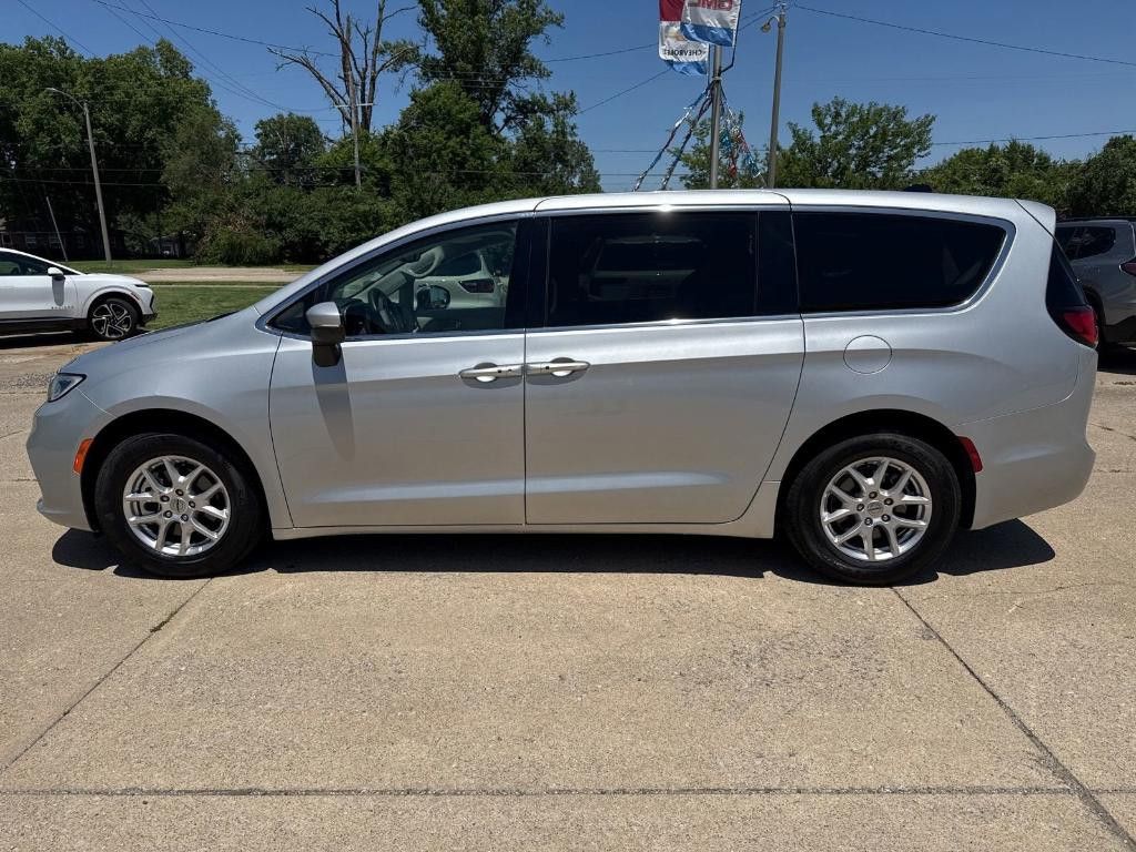 2023 CHRYSLER Pacifica - photo 6