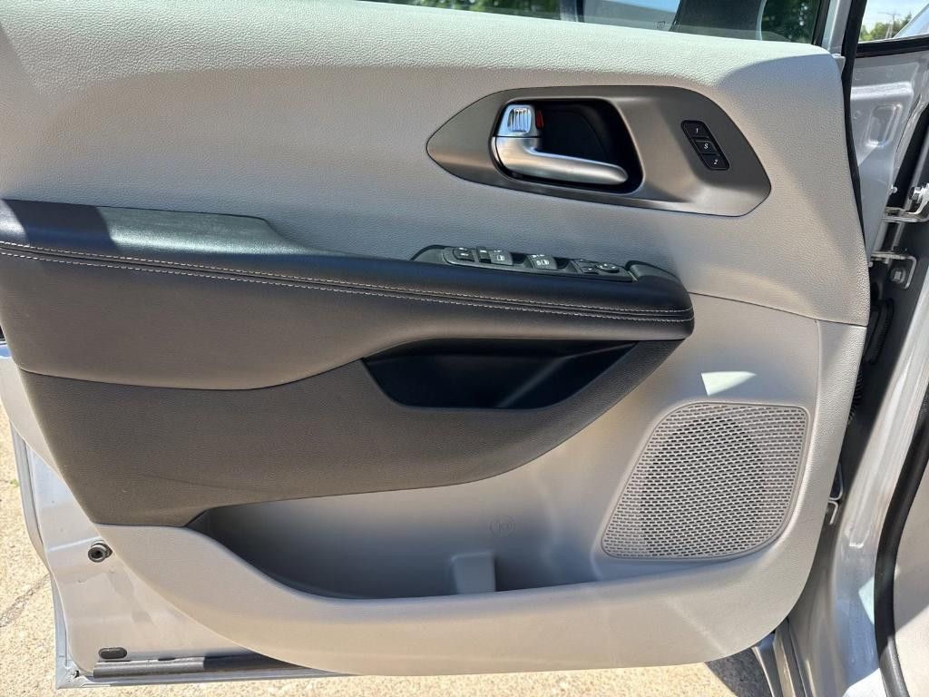 2023 CHRYSLER Pacifica - photo 13