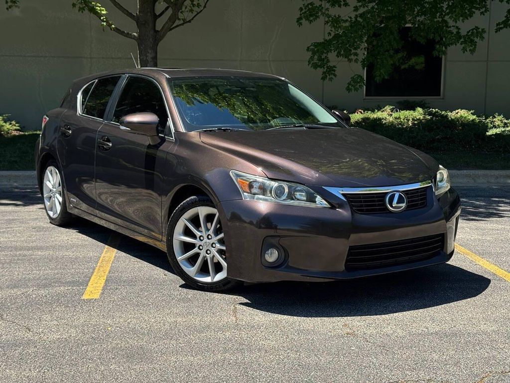 2013 LEXUS CT - photo 2