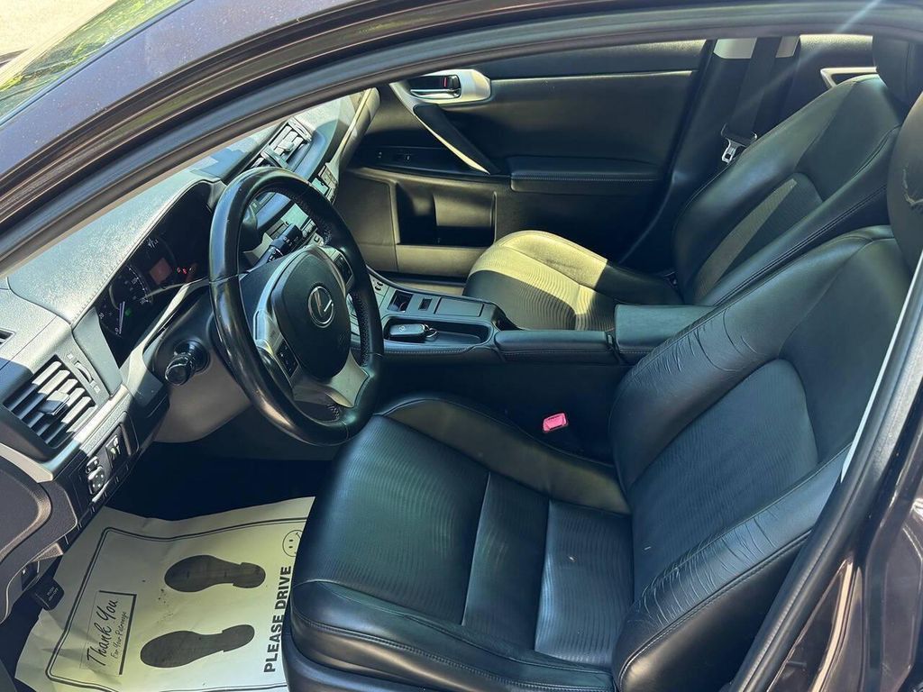 2013 LEXUS CT - photo 17