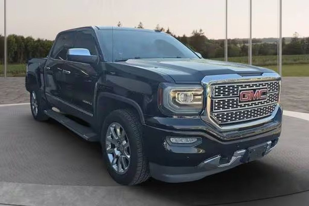 2017 GMC Sierra Denali