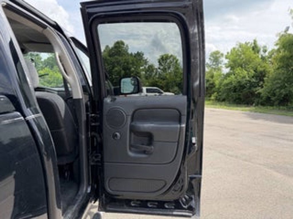 2005 DODGE Ram - photo 25
