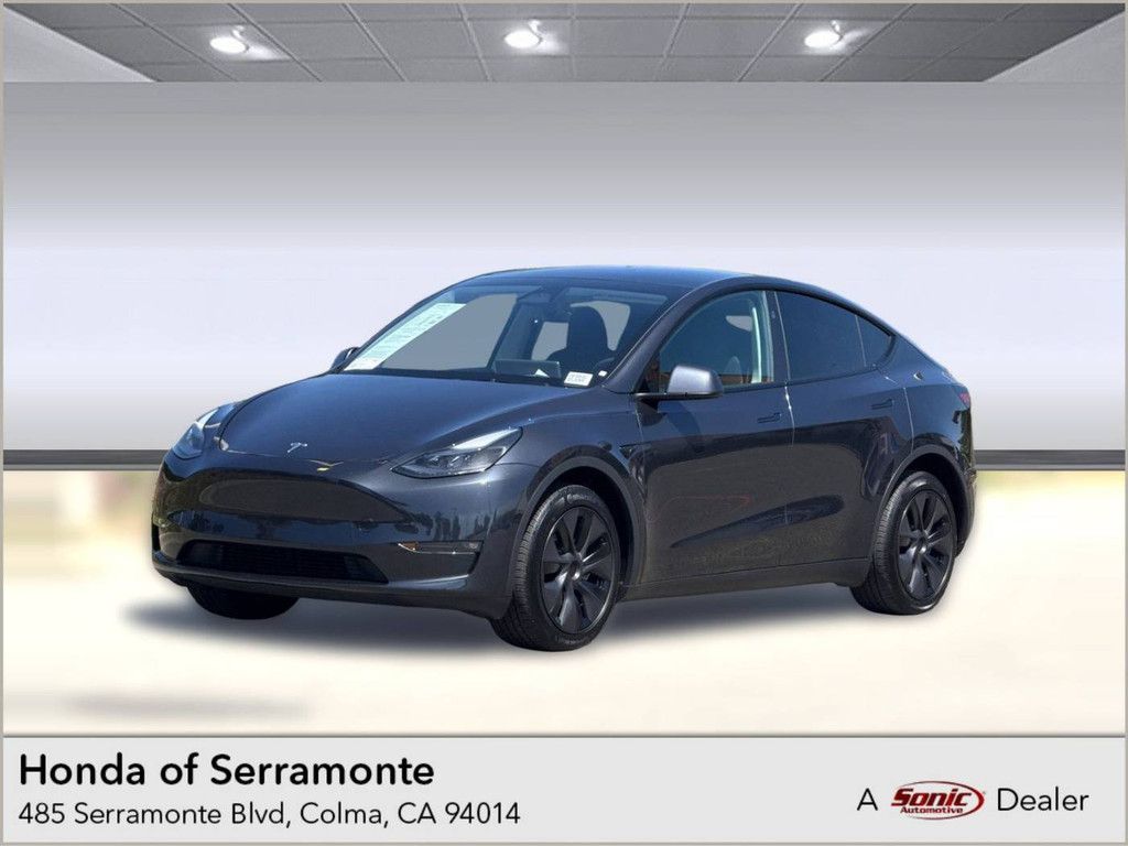 2025 Tesla Model Y Long Range
