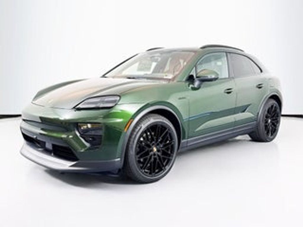 2025 Porsche Macan T