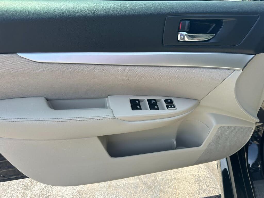 2014 SUBARU Legacy - photo 13