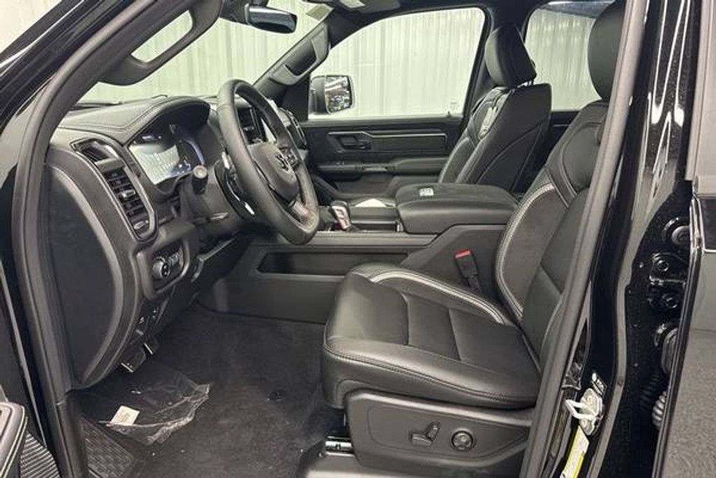 2026 RAM 1500 - photo 19