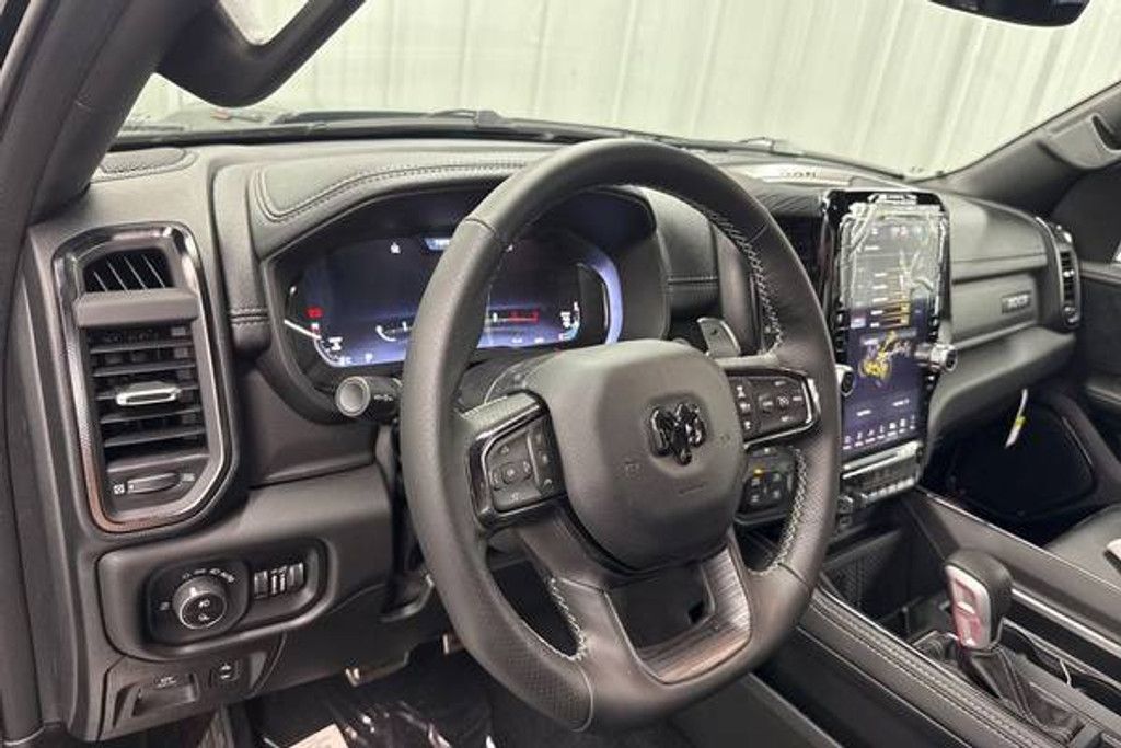 2026 RAM 1500 - photo 20